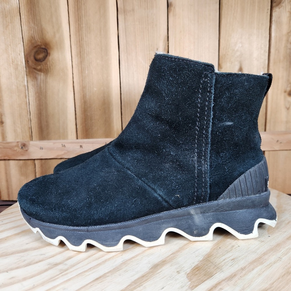 Sorel Kinetic Short‎ Boots Womens 7.5 Black Suede Wedge Ankle Zip Winter Snow